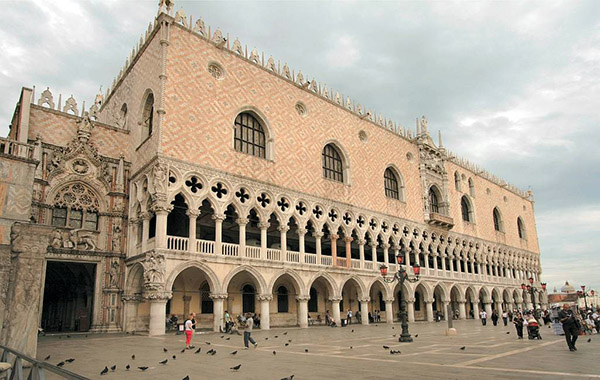 Doges Palace in Venice - this photo does not crop well for printing an enlargement.